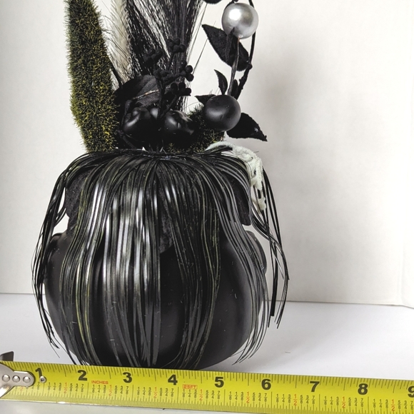 Target Halloween Hyde & EEK Cauldron Black Flowers Planter Creepy Plant Flower - Picture 6 of 6